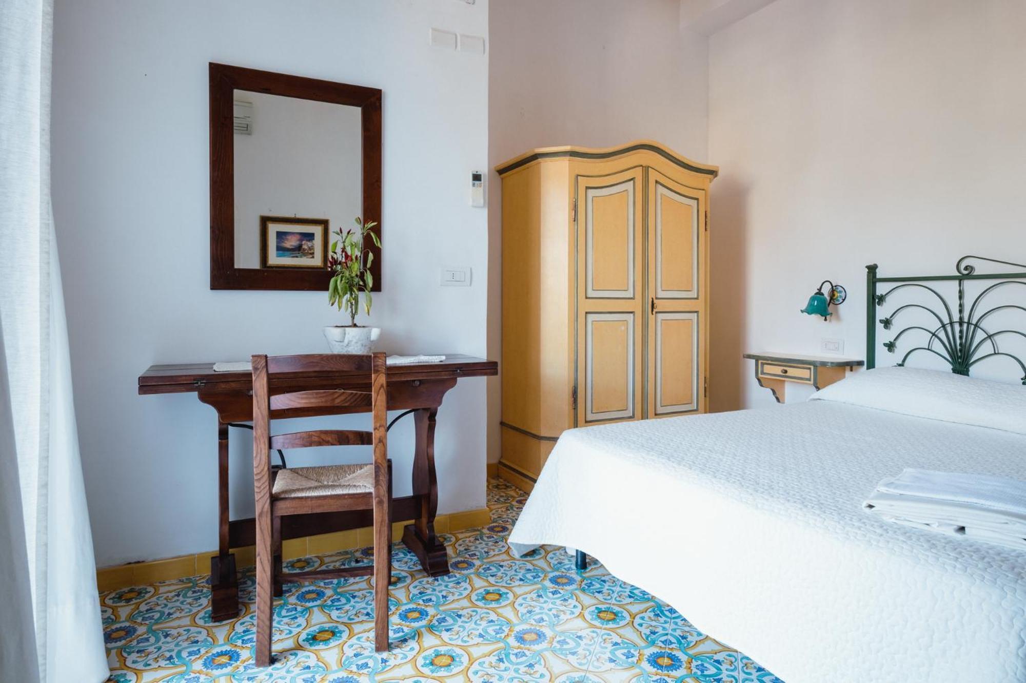 B&B Orto Paradiso Минори Екстериор снимка